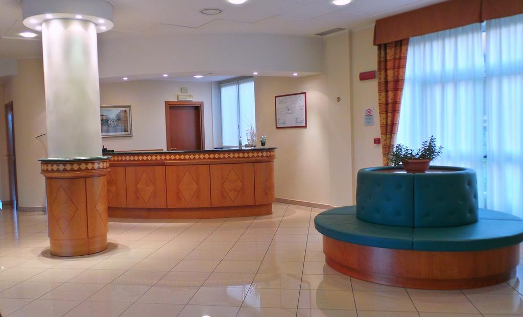 Hotel Rizzi Castel San Giovanni  Εξωτερικό φωτογραφία
