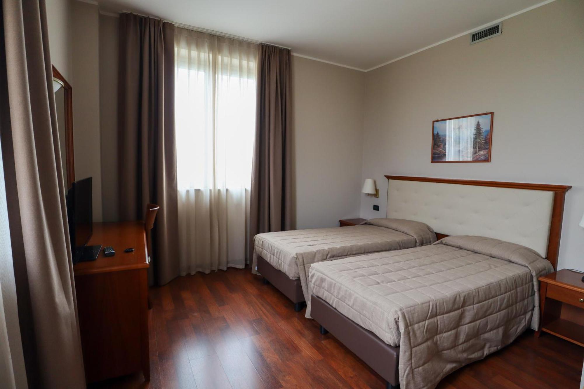 Hotel Rizzi Castel San Giovanni  Εξωτερικό φωτογραφία