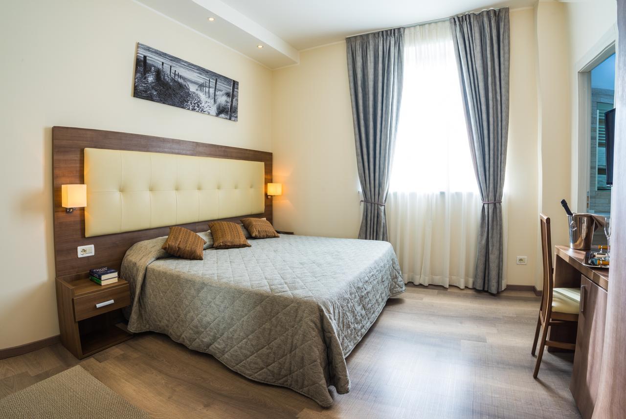 Hotel Rizzi Castel San Giovanni  Εξωτερικό φωτογραφία
