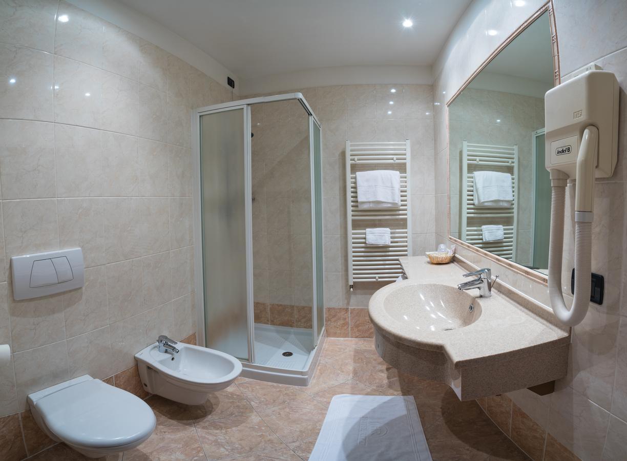 Hotel Rizzi Castel San Giovanni  Εξωτερικό φωτογραφία
