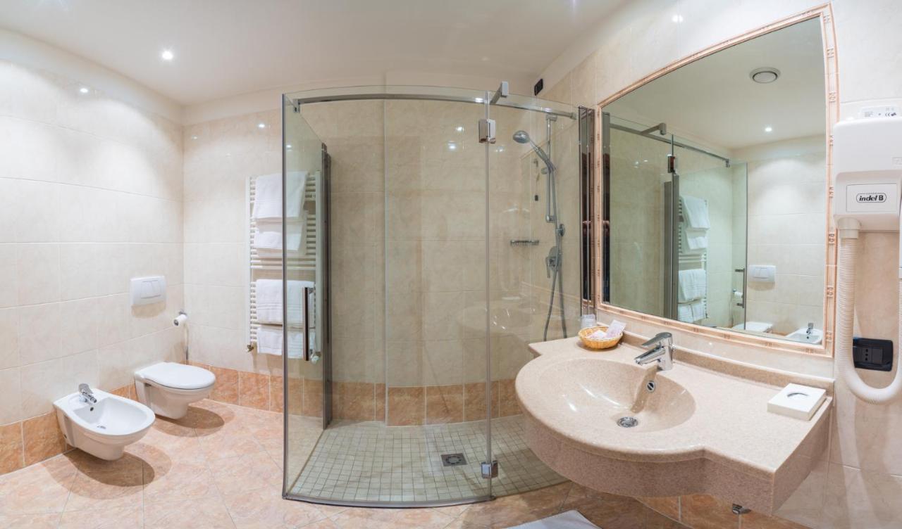 Hotel Rizzi Castel San Giovanni  Εξωτερικό φωτογραφία