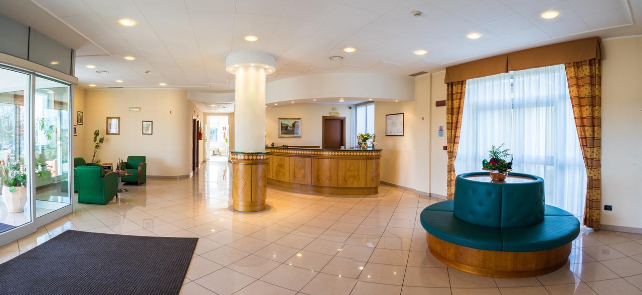 Hotel Rizzi Castel San Giovanni  Εξωτερικό φωτογραφία