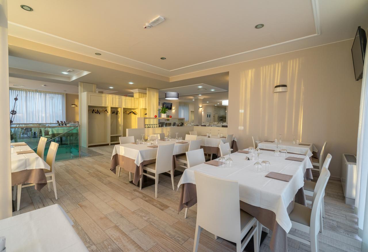 Hotel Rizzi Castel San Giovanni  Εξωτερικό φωτογραφία