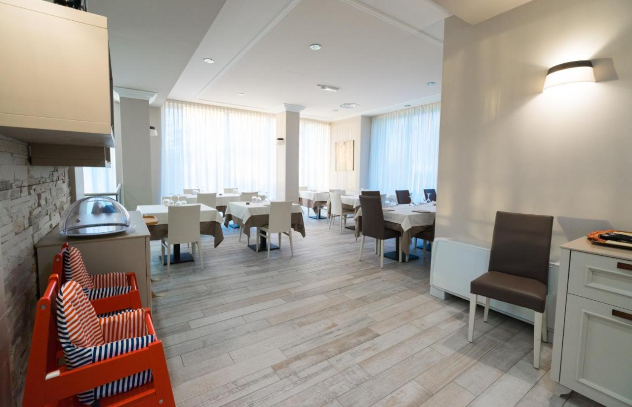 Hotel Rizzi Castel San Giovanni  Εξωτερικό φωτογραφία